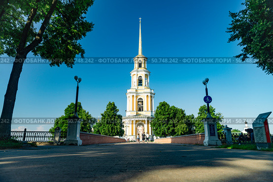 Колокольня Рязанского кремля. г. Рязань. The Bell Tower of the Ryazan Kremlin. Ryazan. Стоковое фото, фотограф Станислав Самойлов / Фотобанк Лори