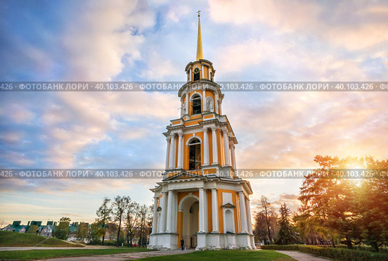 Колокольня Успенского собора, Рязанский Кремль, Рязань (2022 год). Стоковое фото, фотограф Baturina Yuliya / Фотобанк Лори