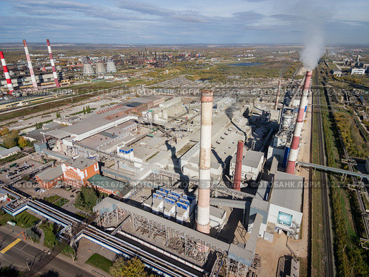 Компания HeidelbergCement. Завод по производству сухих строительных смесей. Вид с воздуха. HeidelbergCement. Plant for the production of dry mixes. Aerial view. Редакционное фото, фотограф Евгений Романов / Фотобанк Лори