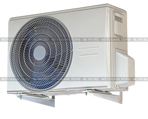 Компрессор воздушного кондиционера на белом фоне. Air conditioning compressor isolated on white. Стоковое фото, фотограф Татьяна Д / Фотобанк Лори