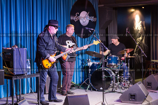 Концерт группы Modern Blues Band и известный гитарист Гия Дзагнидзе в джаз клубе "EverJazz". Екатеринбург. Редакционное фото, фотограф Евгений Ткачёв / Фотобанк Лори