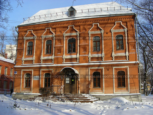 Корпус № 6 городской клинической больницы № 14 им. В.Г. Короленко (№ 5 им. братьев Бахрушиных). Улица Стромынка, 7, корпус 6. Район Сокольники. Город Москва (2014 год). Стоковое фото, фотограф lana1501 / Фотобанк Лори