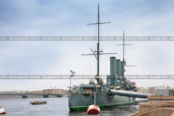 Крейсер Аврора в Санкт-Петербурге, Россия (2016 год). Редакционное фото, фотограф Anna P. / Фотобанк Лори