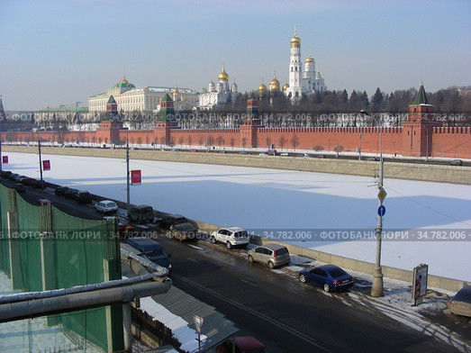 Кремль. Москва-река. Кремлевская набережная зимой (2009 год). Редакционное фото, фотограф lana1501 / Фотобанк Лори