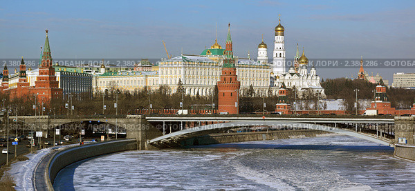 Кремль. Вид с Патриаршего Моста. Стоковое фото, фотограф Юрий Кирсанов / Фотобанк Лори