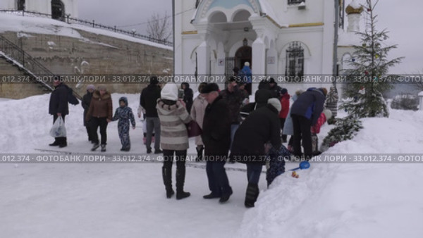 Курорт Красноусольск. Минеральные источники. Праздник Крещения Господня. Крещенское купание. Resort Krasnousolsk. Mineral springs. Feast of the baptism of the Lord. Epiphany bathing. (2020 год). Редакционное видео, видеограф Евгений Романов / Фотобанк Лори