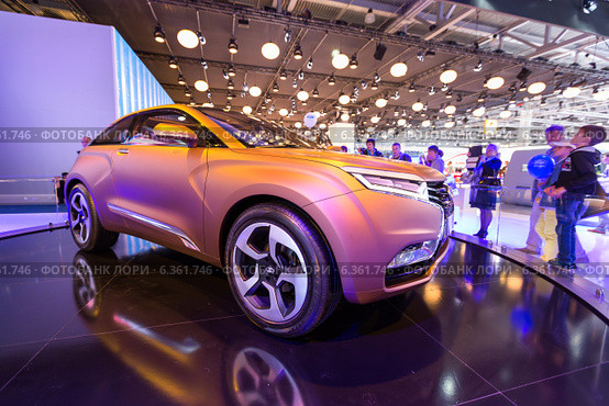 Lada Xray Concept. Московский международный автомобильный салон 2014. Редакционное фото, фотограф Сергей Лаврентьев / Фотобанк Лори
