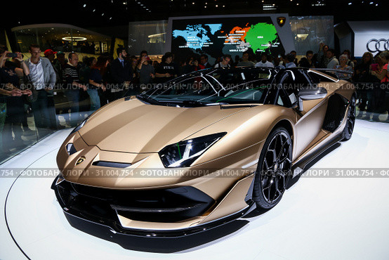 Lamborghini Aventador LP770-4 SVJ Roadster (2019 год). Редакционное фото, фотограф Art Konovalov / Фотобанк Лори