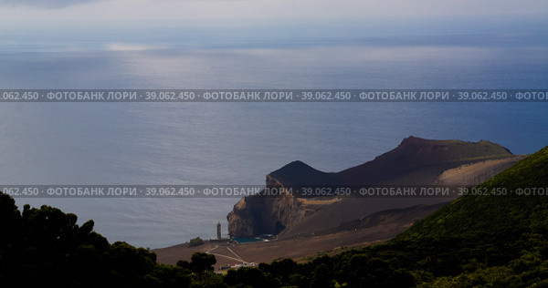 Landscape to Capelinhos volcano caldera at Faial, Azores, Portugal (2015 год). Стоковое фото, фотограф Сергей Майоров / Фотобанк Лори