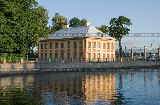 Летний дворец Петра Первого. Санкт-Петербург (2013 год). Редакционное фото, фотограф Александр Щепин / Фотобанк Лори