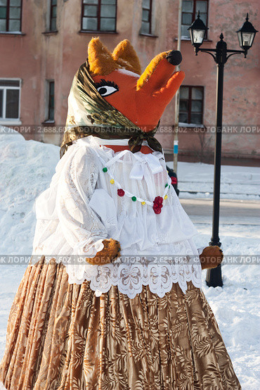 Лиса из ткани. Сказочный персонаж. (2011 год). Редакционное фото, фотограф Олыкайнен Наталья / Фотобанк Лори