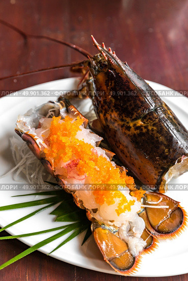 lobster sashimi groumet japanese cuisine. Стоковое фото, агентство Ingram Publishing / Фотобанк Лори