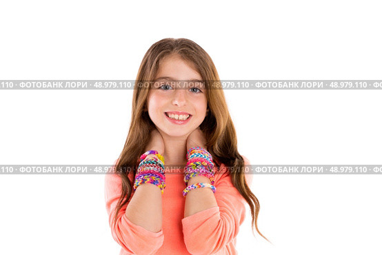 Loom rubber bands bracelets blond kid girl smiling hands in neck on white background. Стоковое фото, агентство Ingram Publishing / Фотобанк Лори