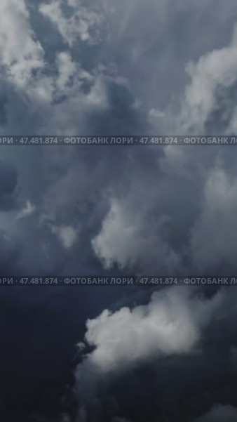 Lot of lightning during a thunderstorm. Стоковое видео, видеограф Михаил Коханчиков / Фотобанк Лори