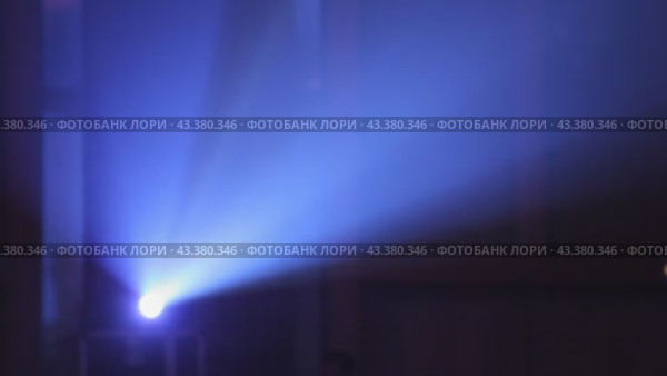 Лучи проектора в кинотеатре 3. Стоковое видео, видеограф Dmit333 / Фотобанк Лори