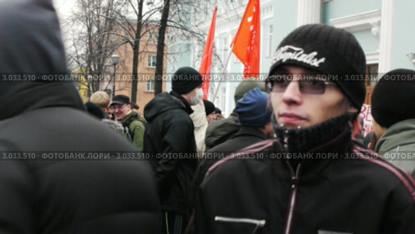 Люди протестуют против нечестных выборов в Петрозаводске (2011 год). Редакционное видео, видеограф Павел С. / Фотобанк Лори