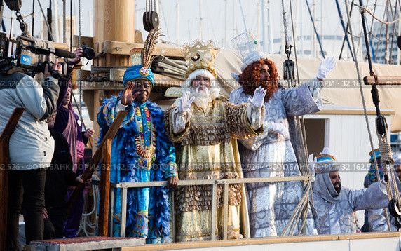 Magi arriving in port (2017 год). Редакционное фото, фотограф Яков Филимонов / Фотобанк Лори