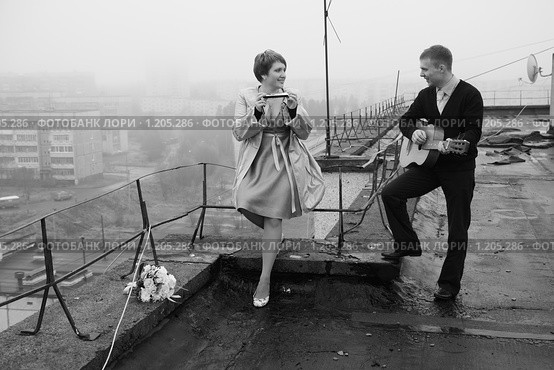 Маленький концерт на крыше. Стоковое фото, фотограф Сергей Цепек / Фотобанк Лори