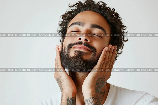 Man enjoying self-care routine while smiling in a bright indoor setting. Мужчина наслаждается процедурой ухода за собой и улыбается в светлом помещении. Стоковое AI-изображение, AI-художник Katsiaryna Repich / Фотобанк Лори