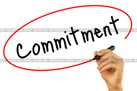 Man Hand writing Commitment with black marker on visual screen. Стоковое фото, фотограф Плотников Дмитрий / Фотобанк Лори