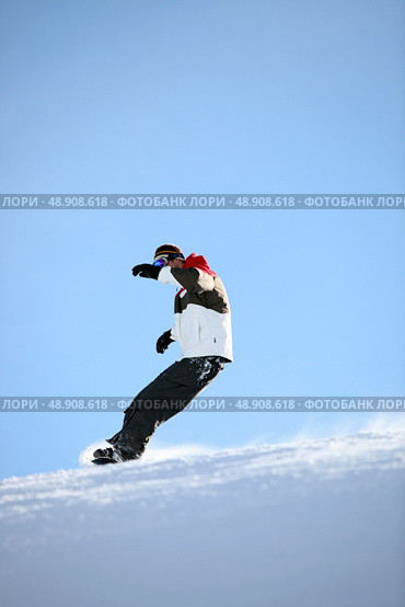 Man snowboarding. Стоковое фото, агентство Ingram Publishing / Фотобанк Лори