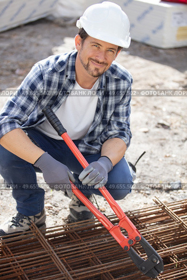 manual reinforcement of the foundation grid. Стоковое фото, агентство Ingram Publishing / Фотобанк Лори