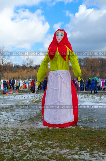 Масленичная кукла для сожжения (2017 год). Редакционное фото, фотограф Ольга Коцюба / Фотобанк Лори