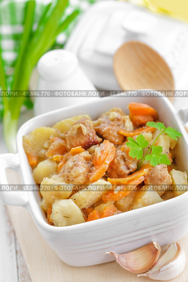 Meat with vegetables. Стоковое фото, агентство Ingram Publishing / Фотобанк Лори