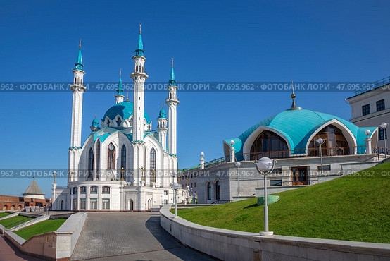 Мечеть Кул Шариф на территории Казанского кремля, Татарстан (2024 год). Стоковое фото, фотограф Анна Карасева / Фотобанк Лори