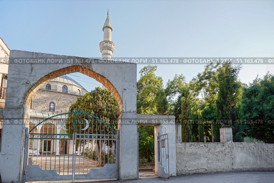 Мечеть Муфтий-Джами в Феодосии. Редакционное фото, фотограф Татьяна Т / Фотобанк Лори