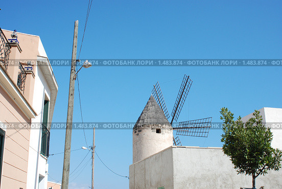 Мельница (2009 год). Стоковое фото, фотограф Артемова Катерина / Фотобанк Лори