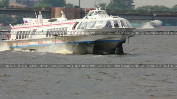 Метеор на Неве (2014 год). Редакционное видео, видеограф Михаил Коханчиков / Фотобанк Лори