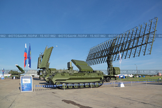 Международный авиационно-космический салон МАКС-2015. Мобильные радиолокационные комплексы. Редакционное фото, фотограф Игорь Долгов / Фотобанк Лори