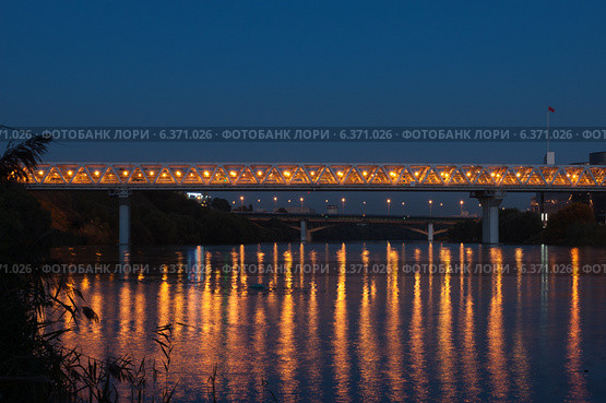 Митинский (Мякининский) метромост (2014 год). Редакционное фото, фотограф Артем Ефимов / Фотобанк Лори