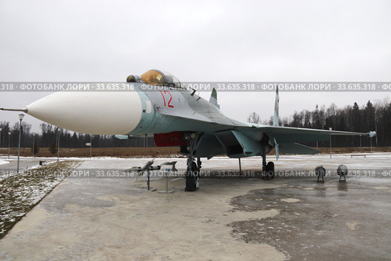 Многоцелевой всепогодный истребитель СУ-27 - экспонат парка "Патриот" (2020 год). Редакционное фото, фотограф Светлана Ясинская / Фотобанк Лори