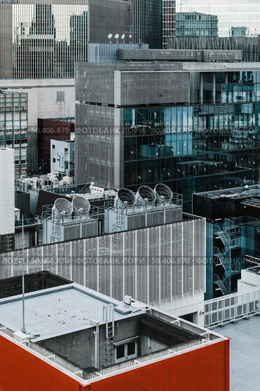 modern skyscrapers business district. Стоковое фото, агентство Ingram Publishing / Фотобанк Лори