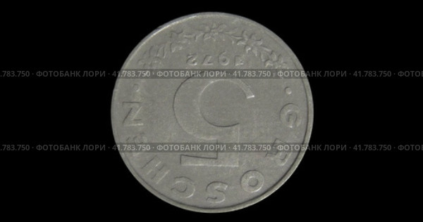 Монета Австрии 5 грошей 1972, черный фон. Reverse of Austria coin 5 groschen 1972, isolated in white background. Close up view. Стоковая анимация, аниматор Александр Кузнецов / Фотобанк Лори