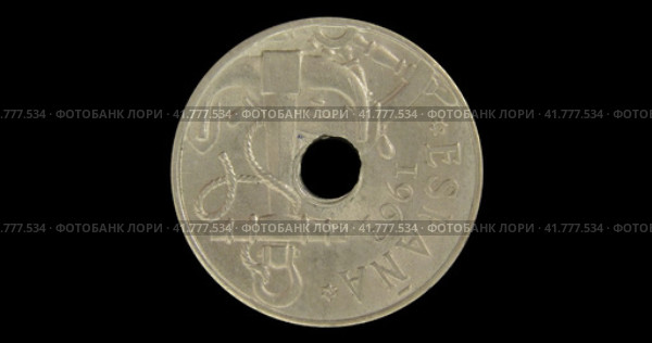 Монета Испании 50 сентимо 1963, черный фон. Obverse of Spain coin 50 centimos 1963, isolated in black background. Close up view. Стоковая анимация, аниматор Александр Кузнецов / Фотобанк Лори