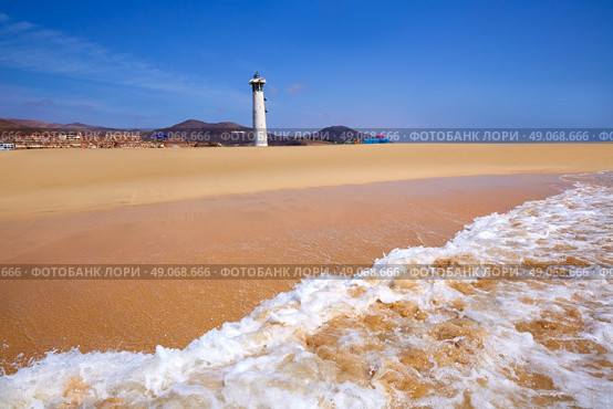 Morro Jable Matorral beach Jandia in Pajara of Fuerteventura at Canary Islands. Стоковое фото, агентство Ingram Publishing / Фотобанк Лори