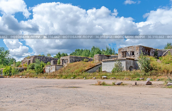 Мортирная батарея форта "Шанц". Кронштадт. Санкт-Петербург (2021 год). Редакционное фото, фотограф Румянцева Наталия / Фотобанк Лори