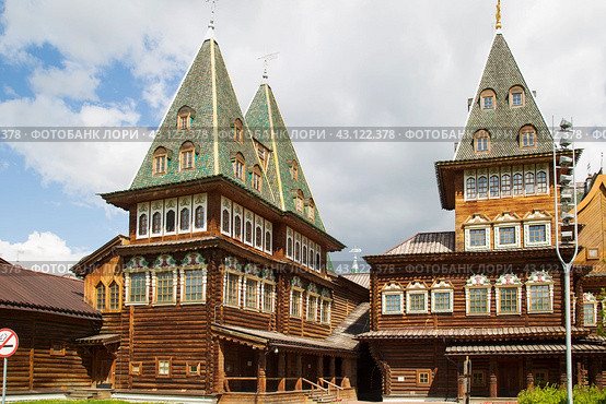 Moscow, Russia, May 5, 2024, Alexei Mikhailovich Romanov Palace in Kolomenskoye in Moscow. Редакционное фото, фотограф Александр Поташев / Фотобанк Лори