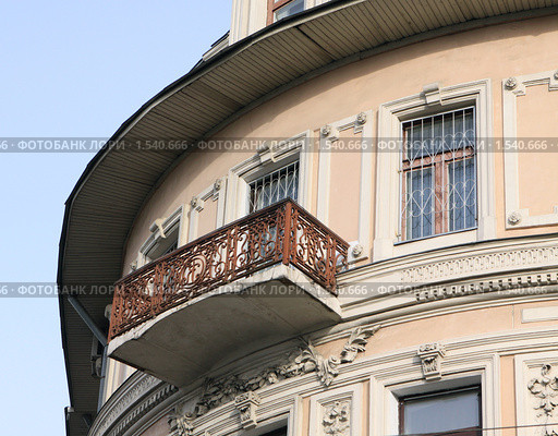 Московские балконы. Угол Спартаковской улицы (2010 год). Стоковое фото, фотограф Ярослав Каминский / Фотобанк Лори