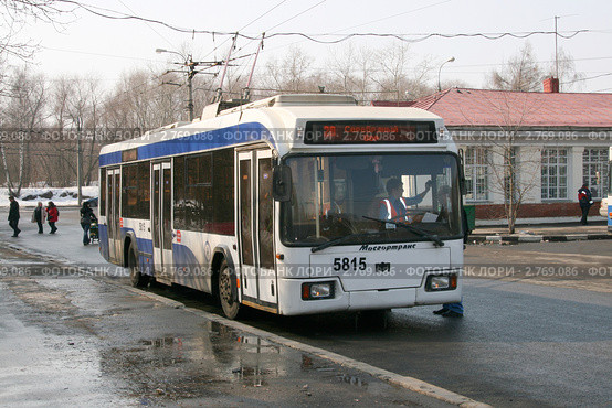 Московский троллейбус, модель БКМ 321. Маршрут 20, Белорусский вокзал - Серебряный бор (2011 год). Редакционное фото, фотограф Щеголева Ольга / Фотобанк Лори