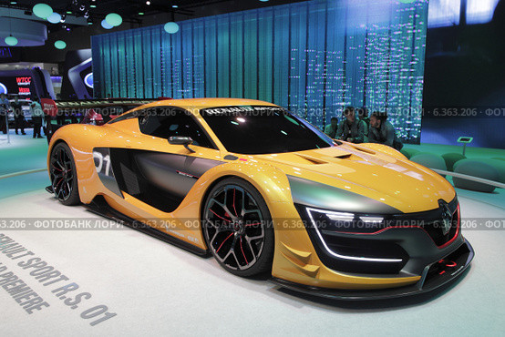 Москва, автосалон в Крокус-Экспо. Спортивный автокар Renault на стенде (2014 год). Редакционное фото, фотограф Дмитрий Неумоин / Фотобанк Лори