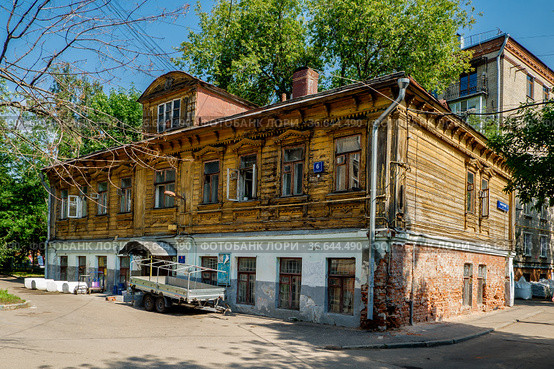 Москва, Басманный район, Хомутовский тупик, дом 6 строение 3 (2021 год). Стоковое фото, фотограф glokaya_kuzdra / Фотобанк Лори