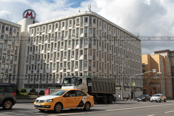 Москва , дом 41 на Ярославском шоссе (2020 год). Редакционное фото, фотограф Дмитрий Неумоин / Фотобанк Лори