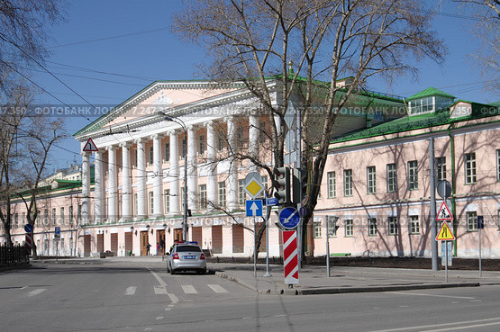 Москва. Дом Гагариных на Страстном бульваре (Екатерининская больница у Петровских ворот) после реставрации (2015 год). Редакционное фото, фотограф Илюхина Наталья / Фотобанк Лори