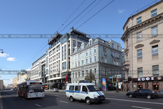 Москва, гостиница «Интерконтиненталь Москва Тверская» на Тверской (2013 год). Редакционное фото, фотограф Дмитрий Неумоин / Фотобанк Лори
