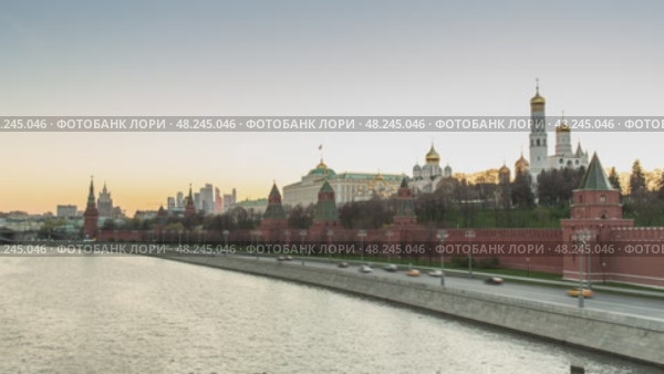 Москва: Красная площадь и Кремль на закате (2020 год). Стоковое видео, видеограф Александр Заречнев / Фотобанк Лори