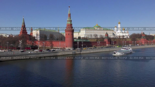Москва. Кремлевская набережная (2016 год). Редакционное видео, видеограф Alexey Zab / Фотобанк Лори